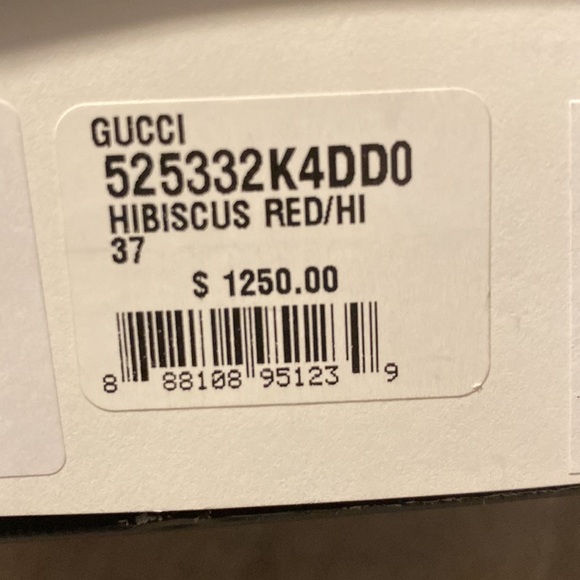 Never worn. NIB. Gucci Velvet/Malaga Kid Bootie Size 37. - Picture 6 of 6